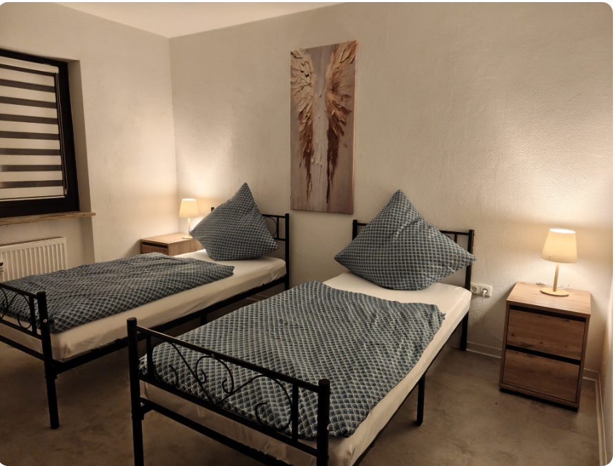 Bergsonne – Zimmer mit zwei Einzelbetten